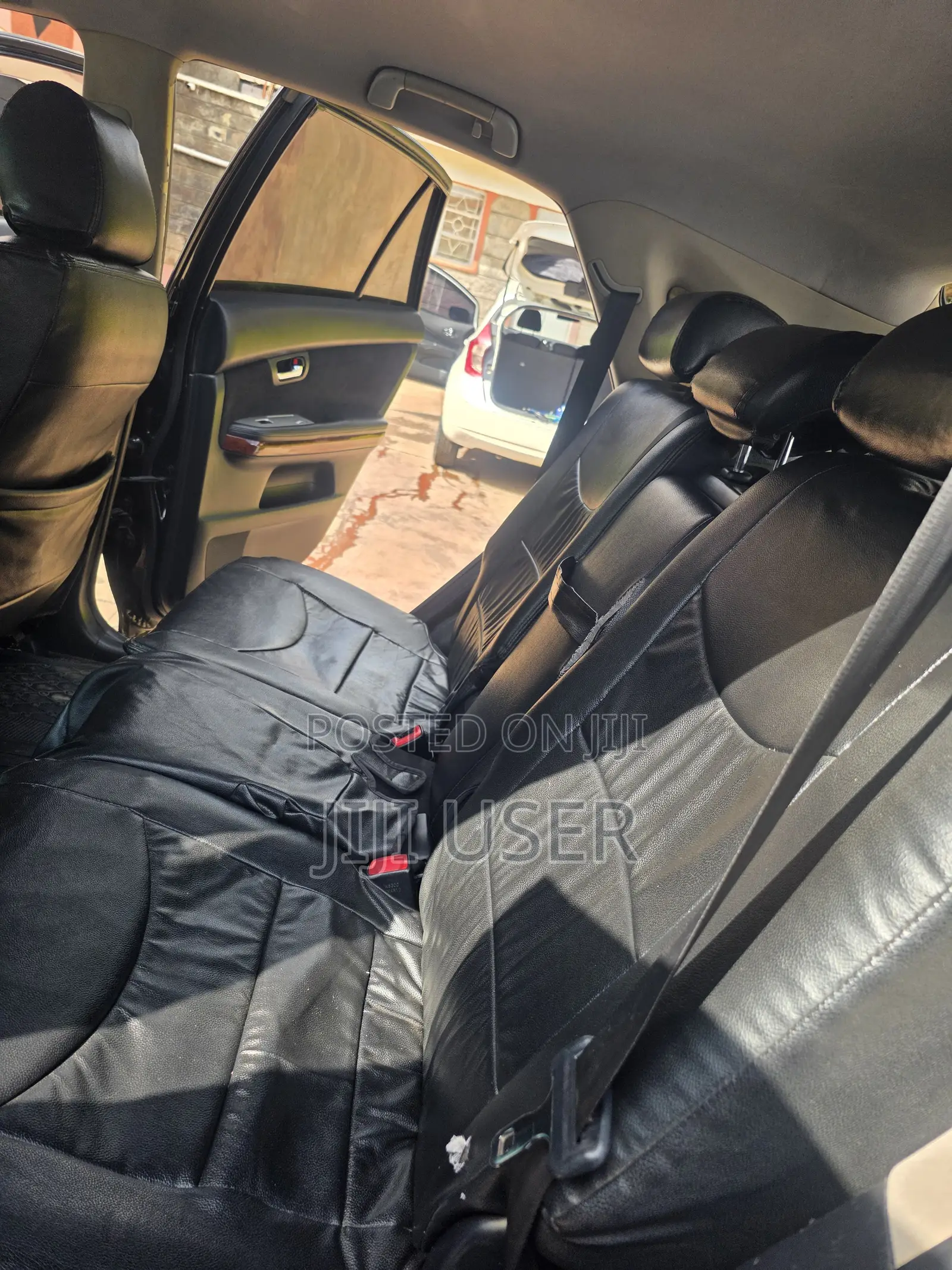 Toyota Harrier 2.4 2012 Black