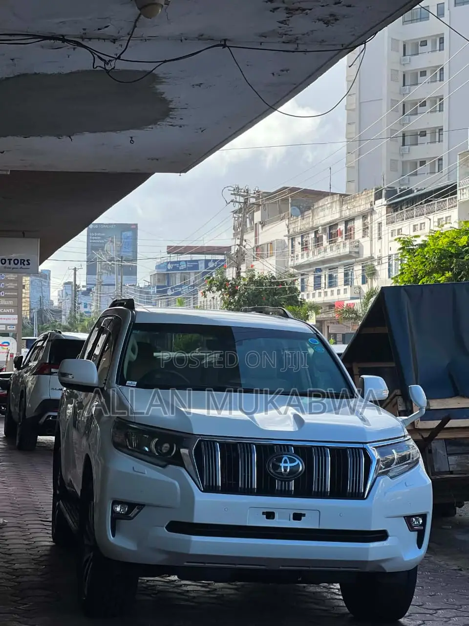 Toyota Land Cruiser Prado 2019 White
