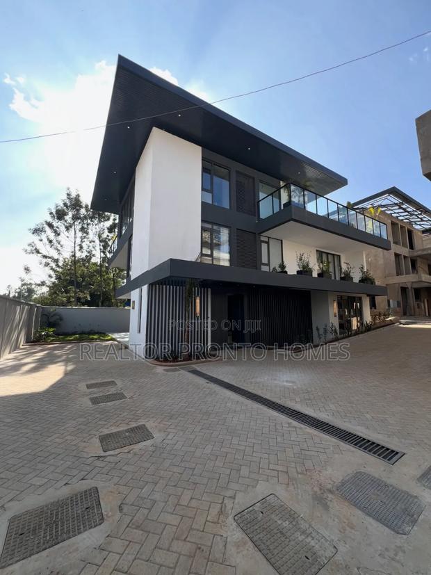 5bdrm Villa in Lavington, Muthangari for sale