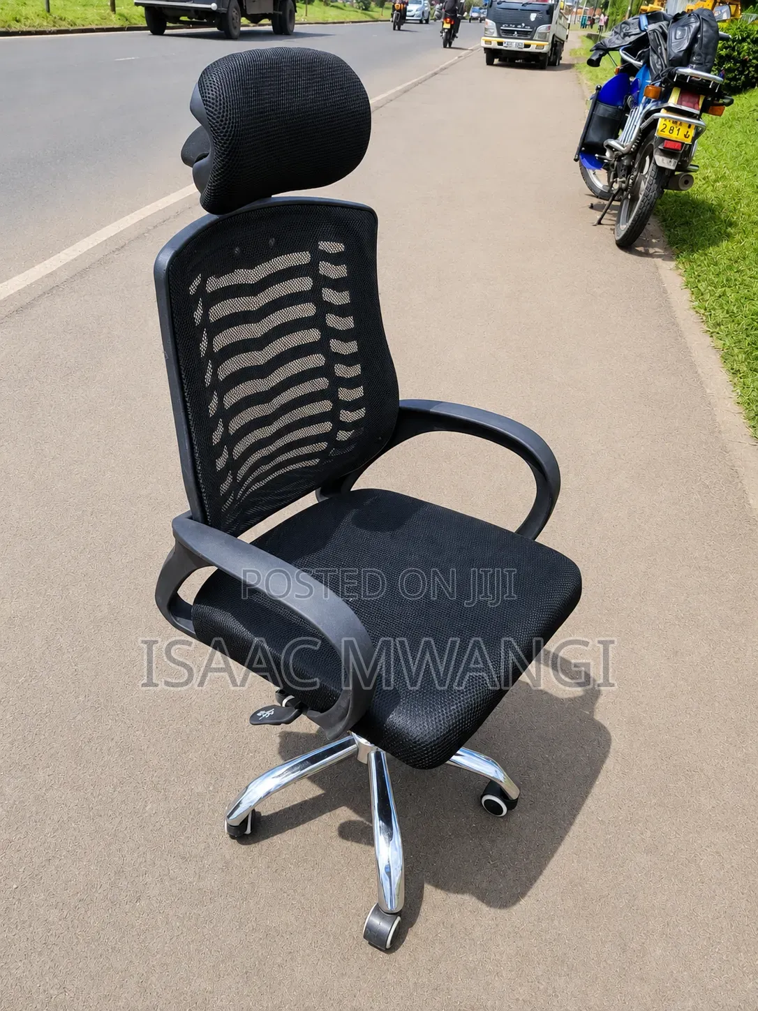 Ergonomic Mesh Office Chair With Headrest