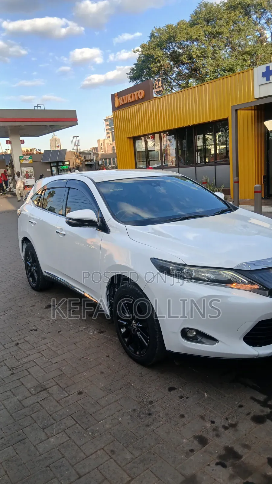 Toyota Harrier 2.0 2017 White