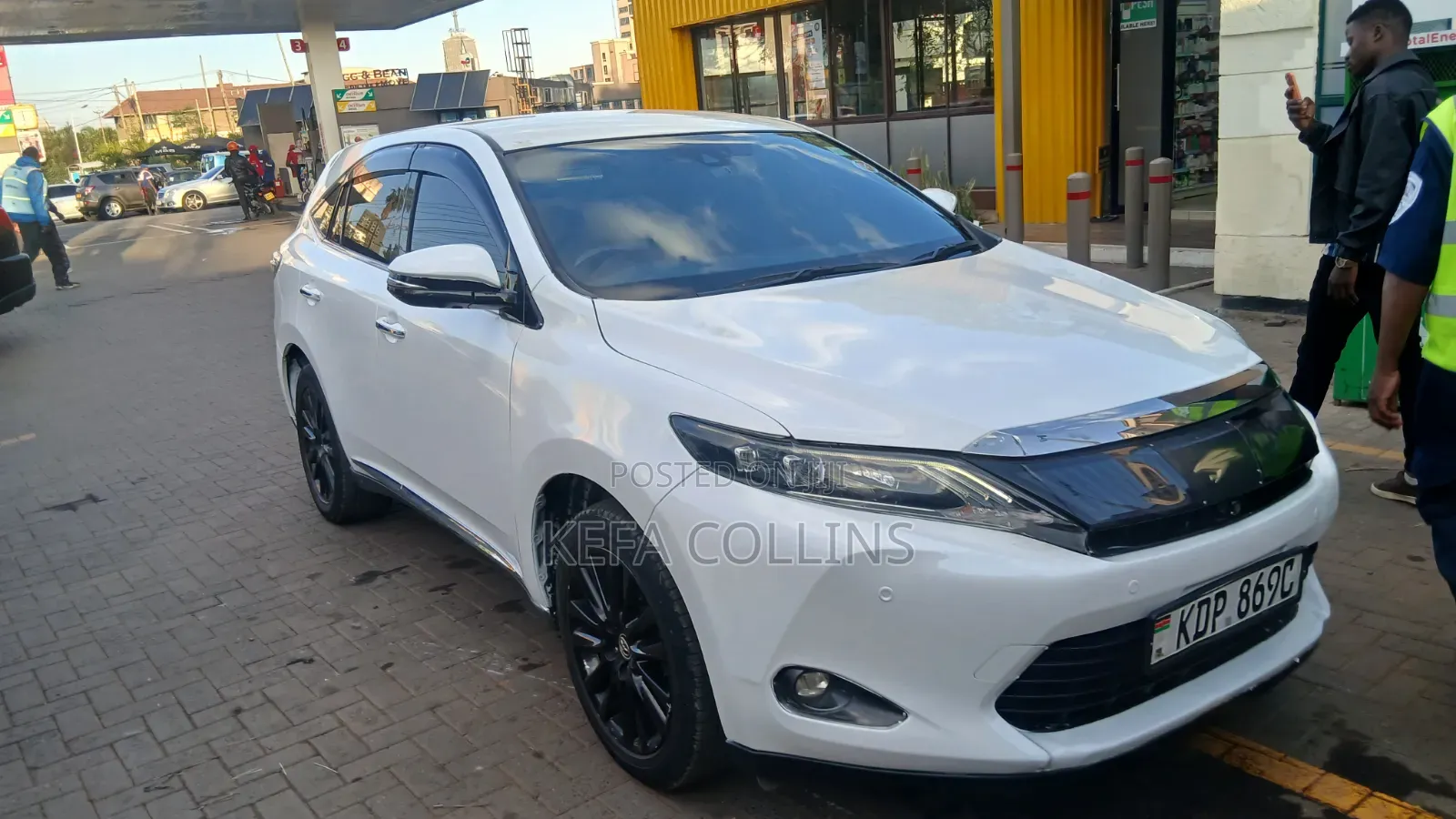 Toyota Harrier 2.0 2017 White