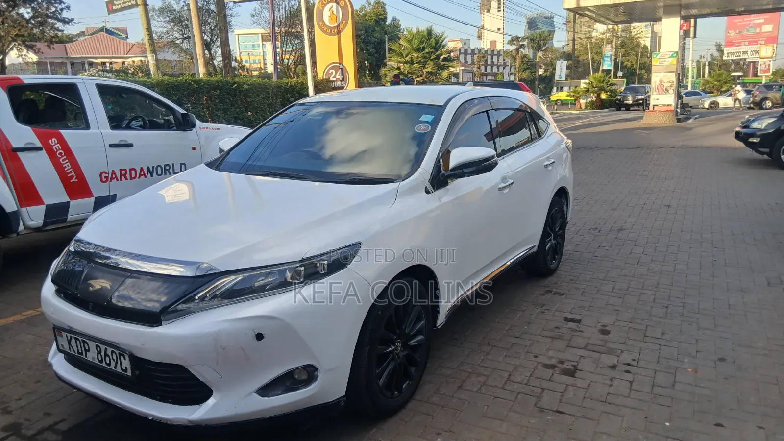 Toyota Harrier 2.0 2017 White