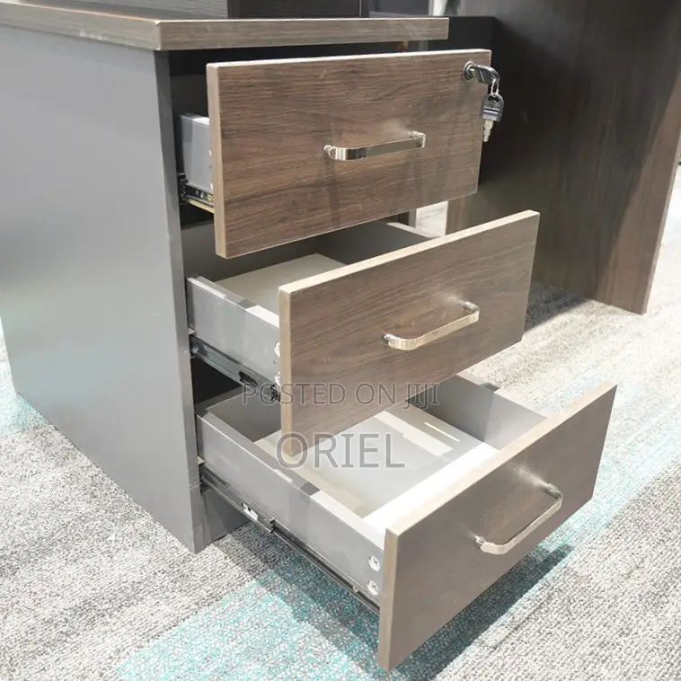 1.4 Meters Executive Office Desk : Modern Office Staff Desk