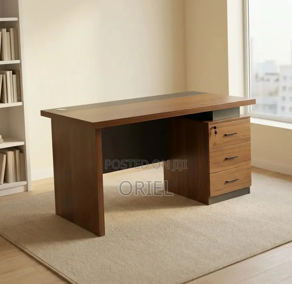 1.4 Meters Executive Office Desk : Modern Office Staff Desk