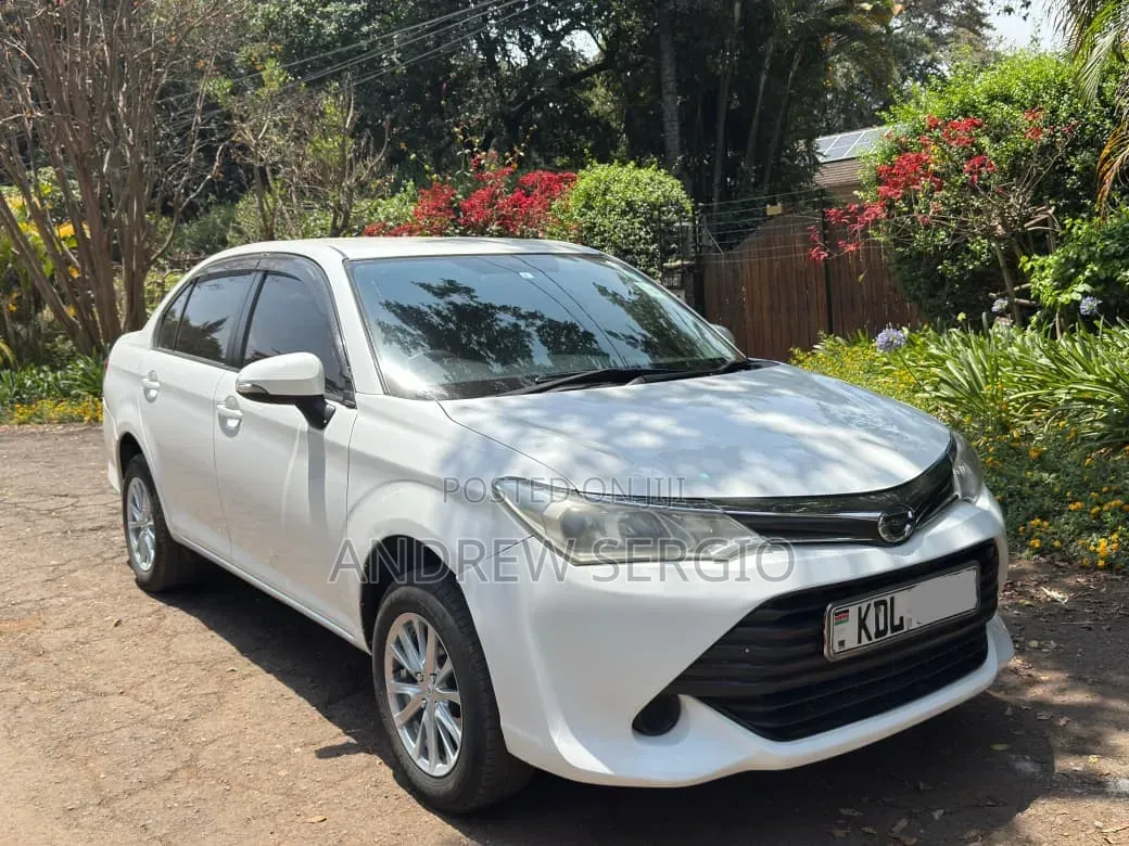 Toyota Axio 1.5 G 2WD 2015 White
