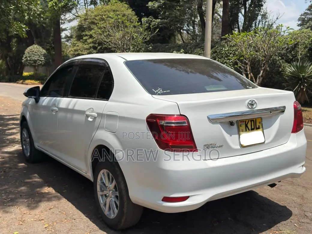 Toyota Axio 1.5 G 2WD 2015 White