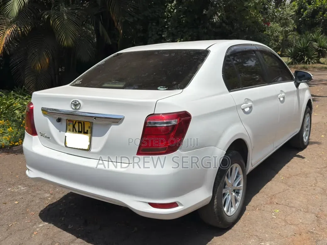 Toyota Axio 1.5 G 2WD 2015 White
