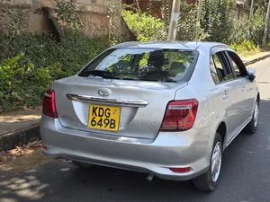Toyota Axio 1.5 G 2WD 2014 Silver