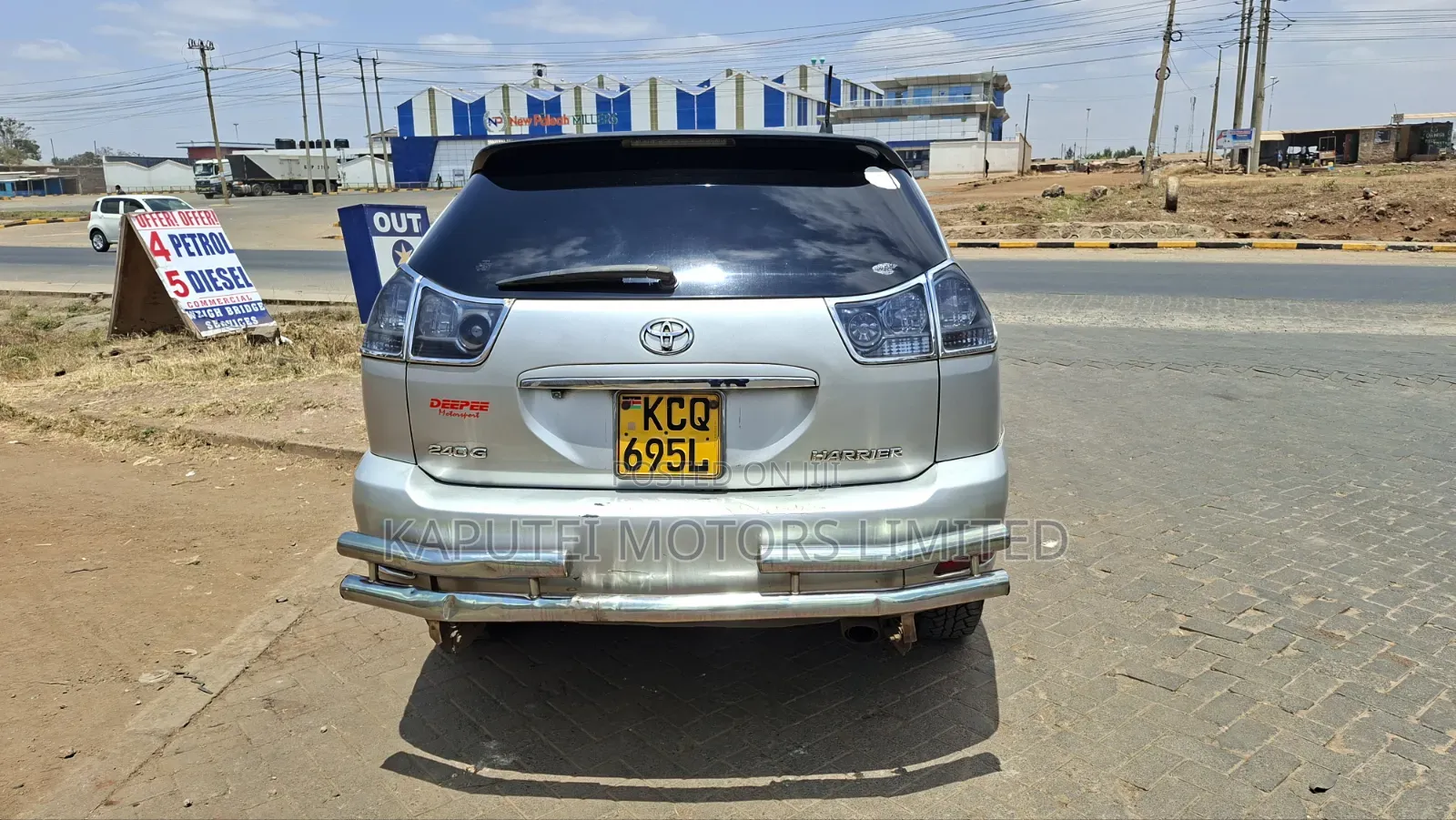 Toyota Harrier 2011 Silver