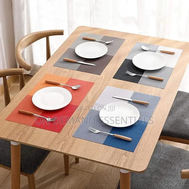 Checked Table Mats - thumbnail 2