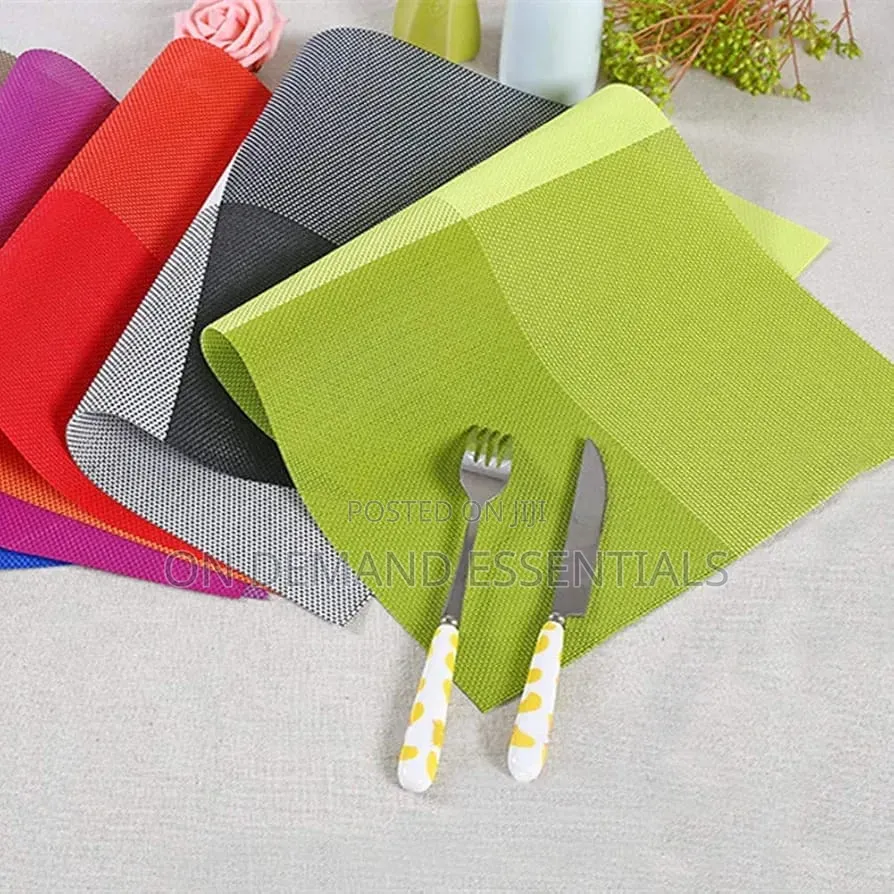 Checked Table Mats