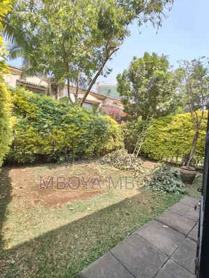 5bdrm Townhouse / Terrace in Spring Valley for rent