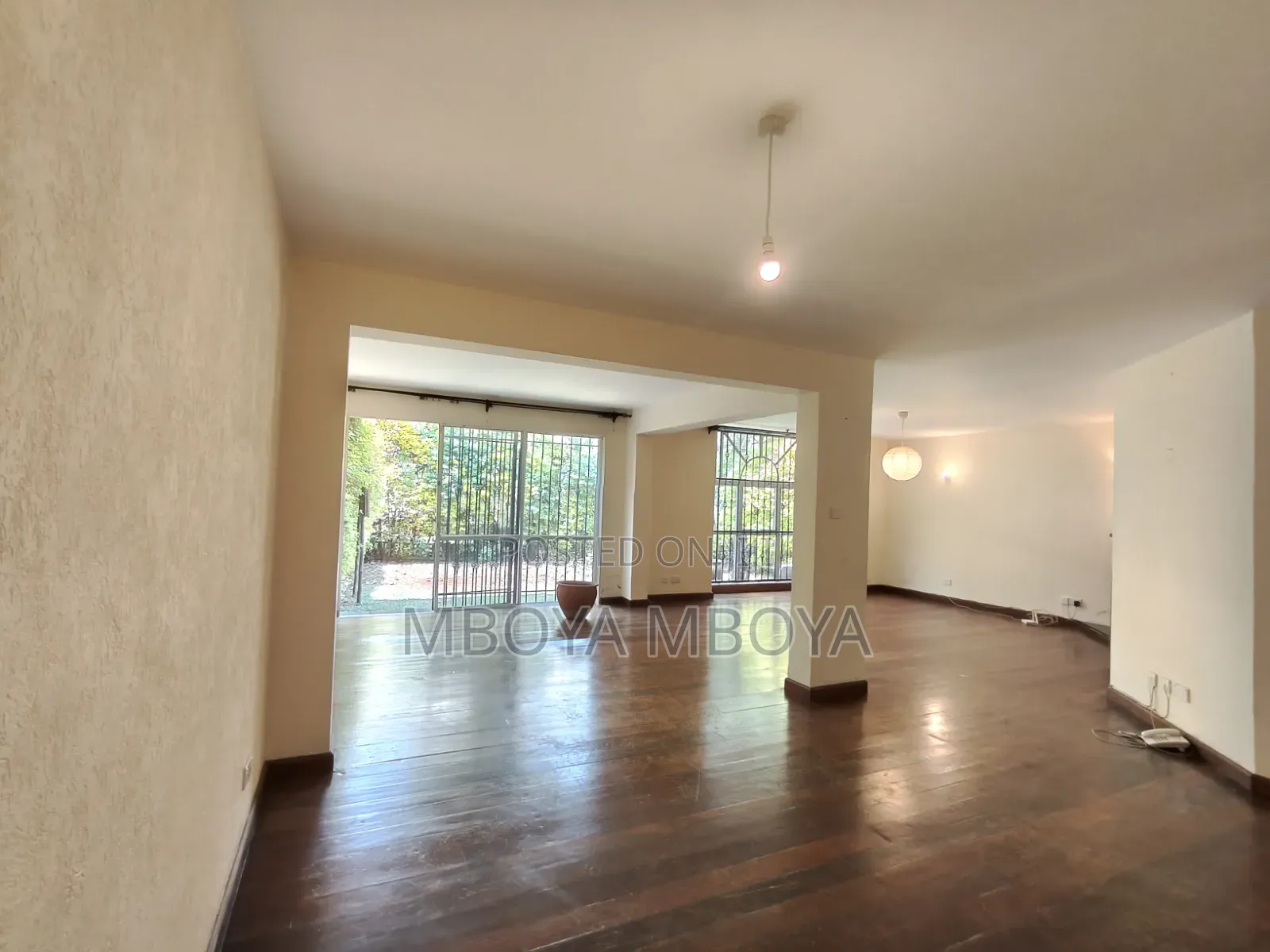 5bdrm Townhouse / Terrace in Spring Valley for rent