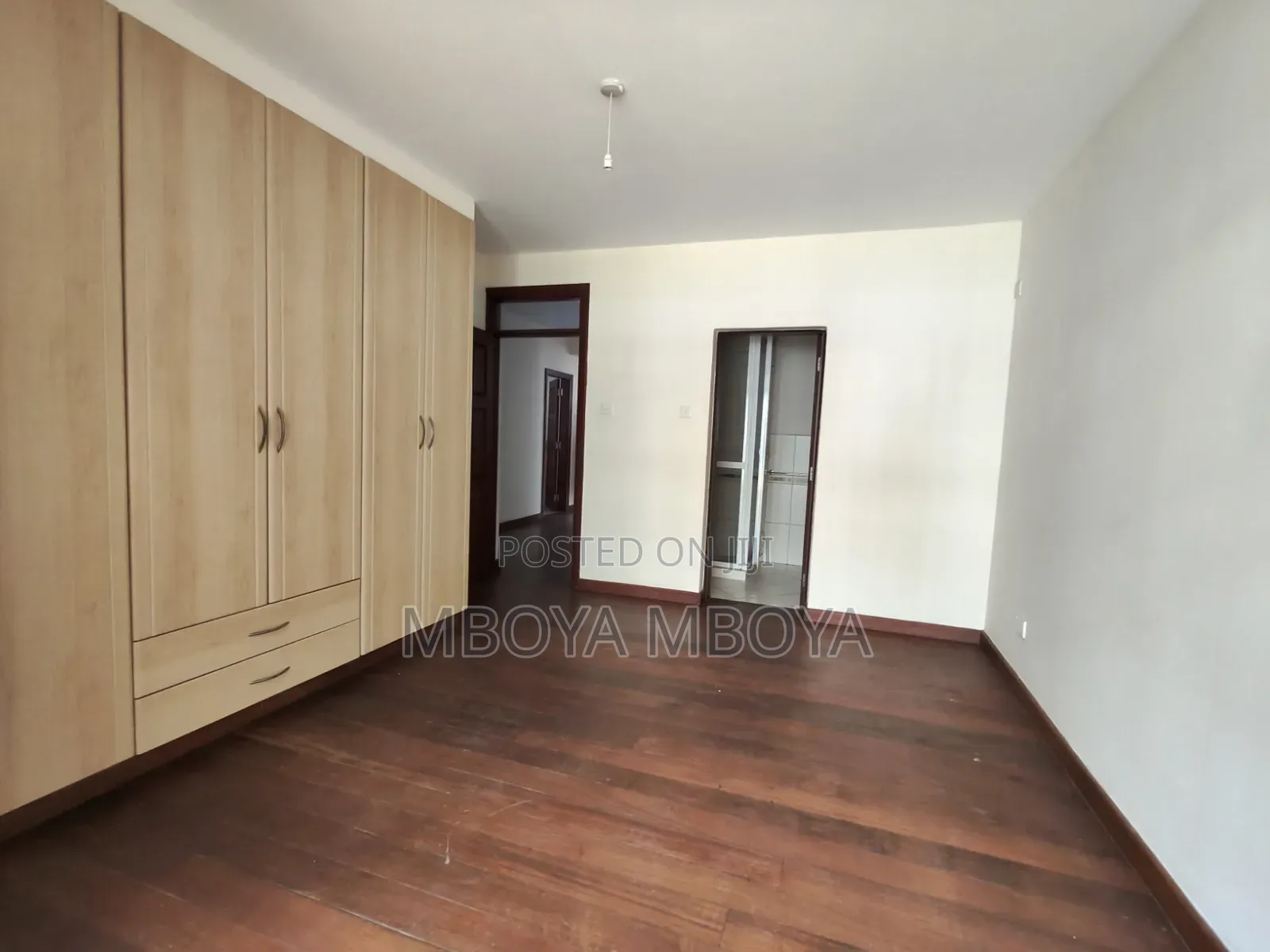 5bdrm Townhouse / Terrace in Spring Valley for rent
