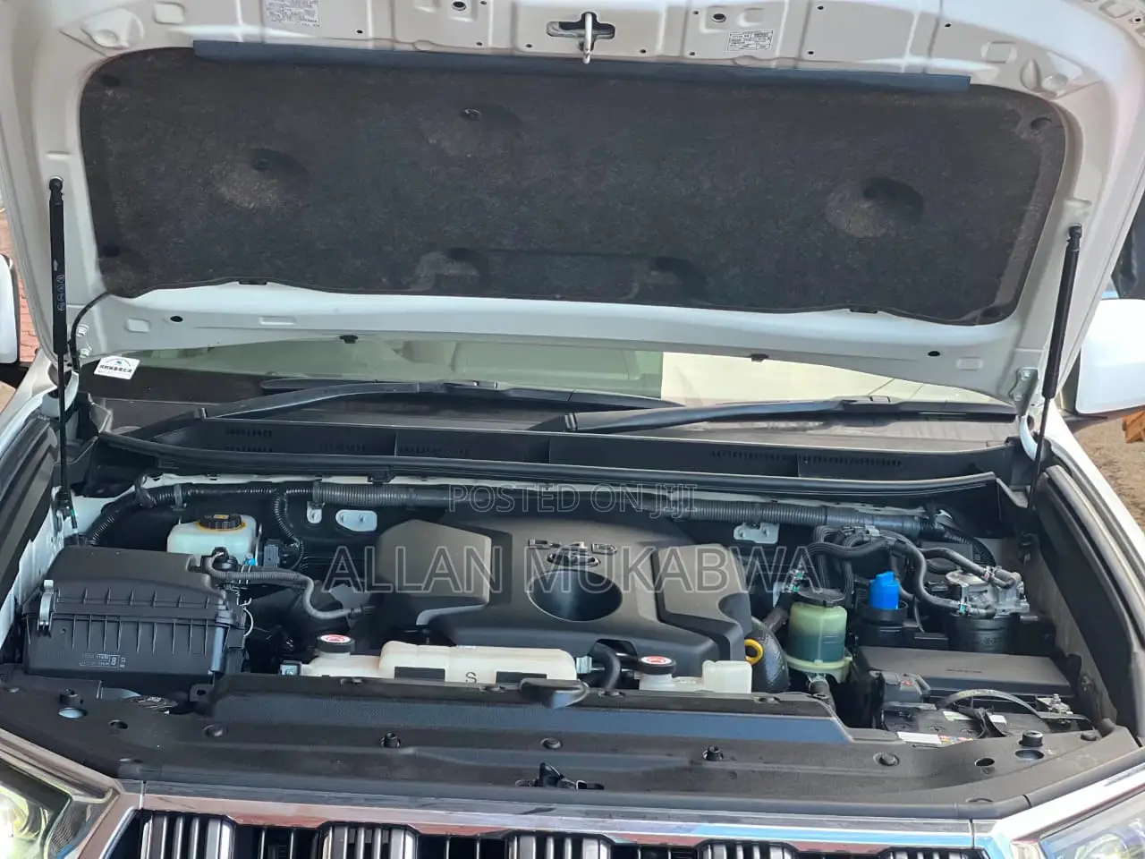 Toyota Land Cruiser Prado 2019 White