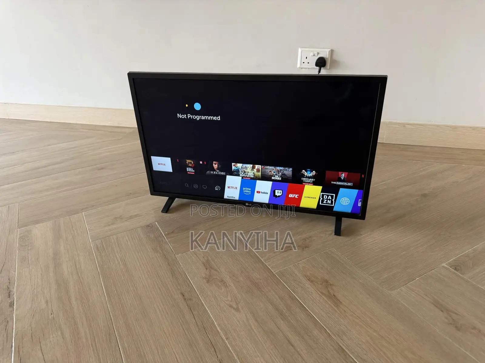 LG WebOS 32" Smart TV