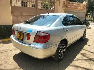 Toyota Premio 2004 Silver