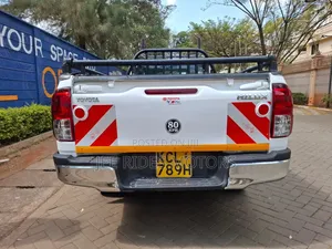 Toyota Hilux Revo Single Cab Deisel 2.4 RWD 2017 White