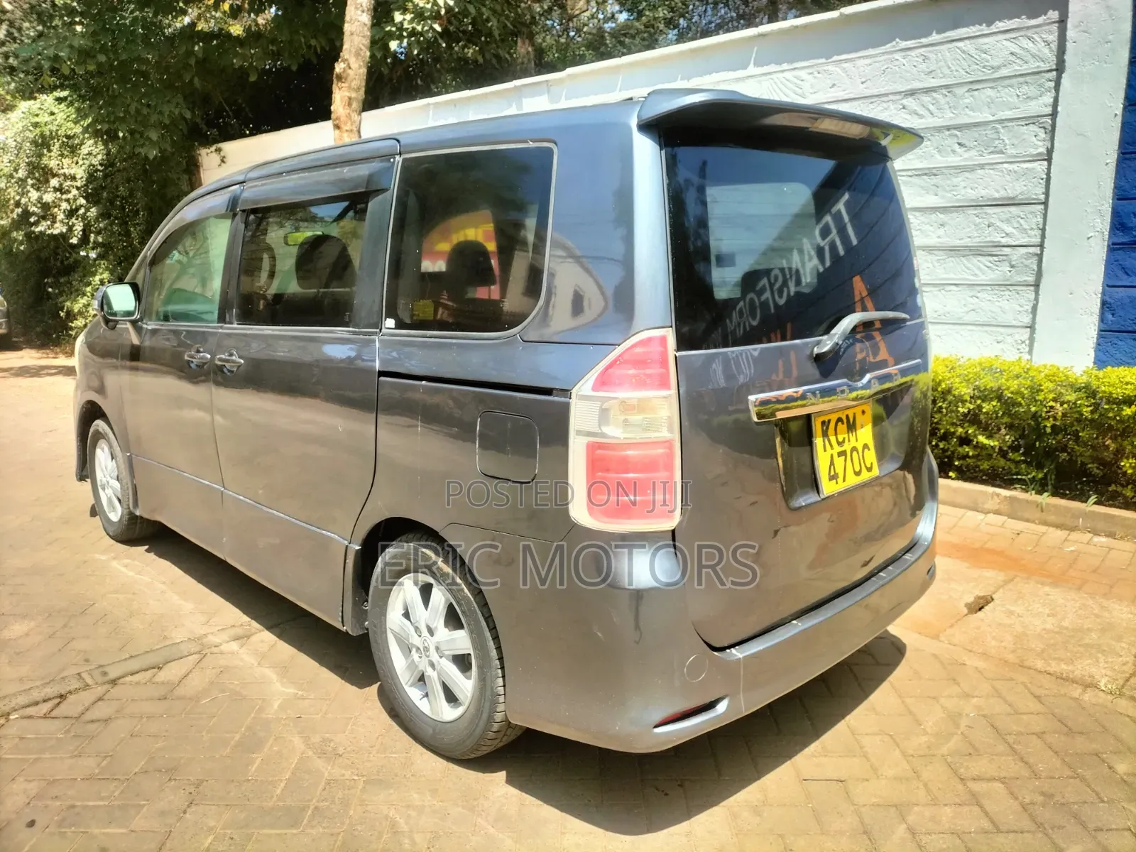 Toyota Noah 2010 Black