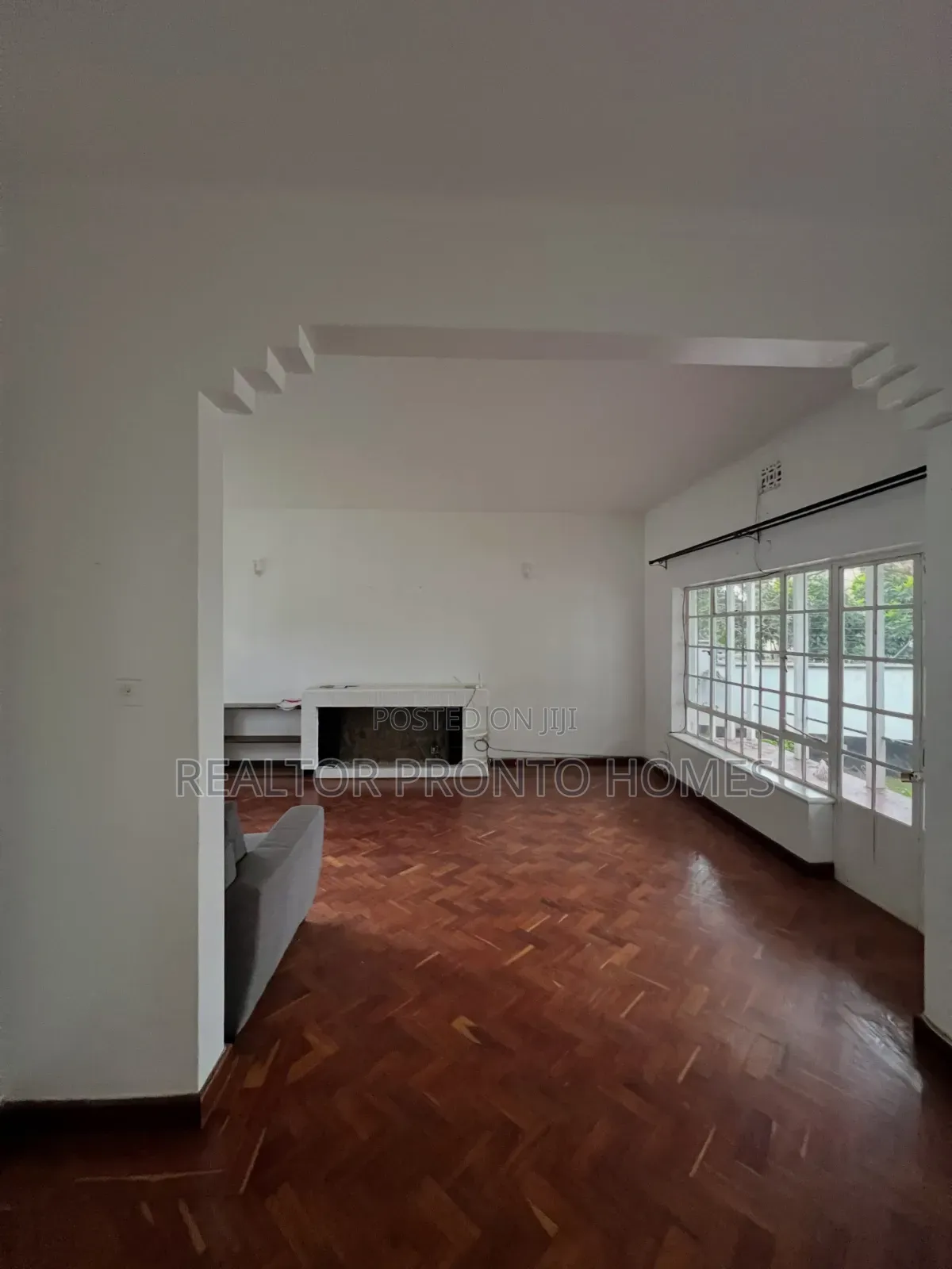 3bdrm Bungalow in Lavington, Muthangari for rent