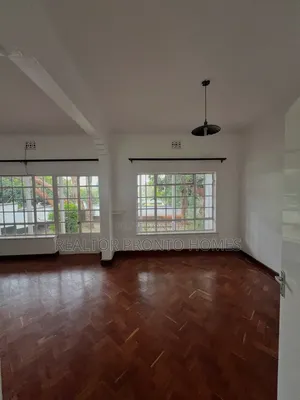3bdrm Bungalow in Lavington, Muthangari for rent