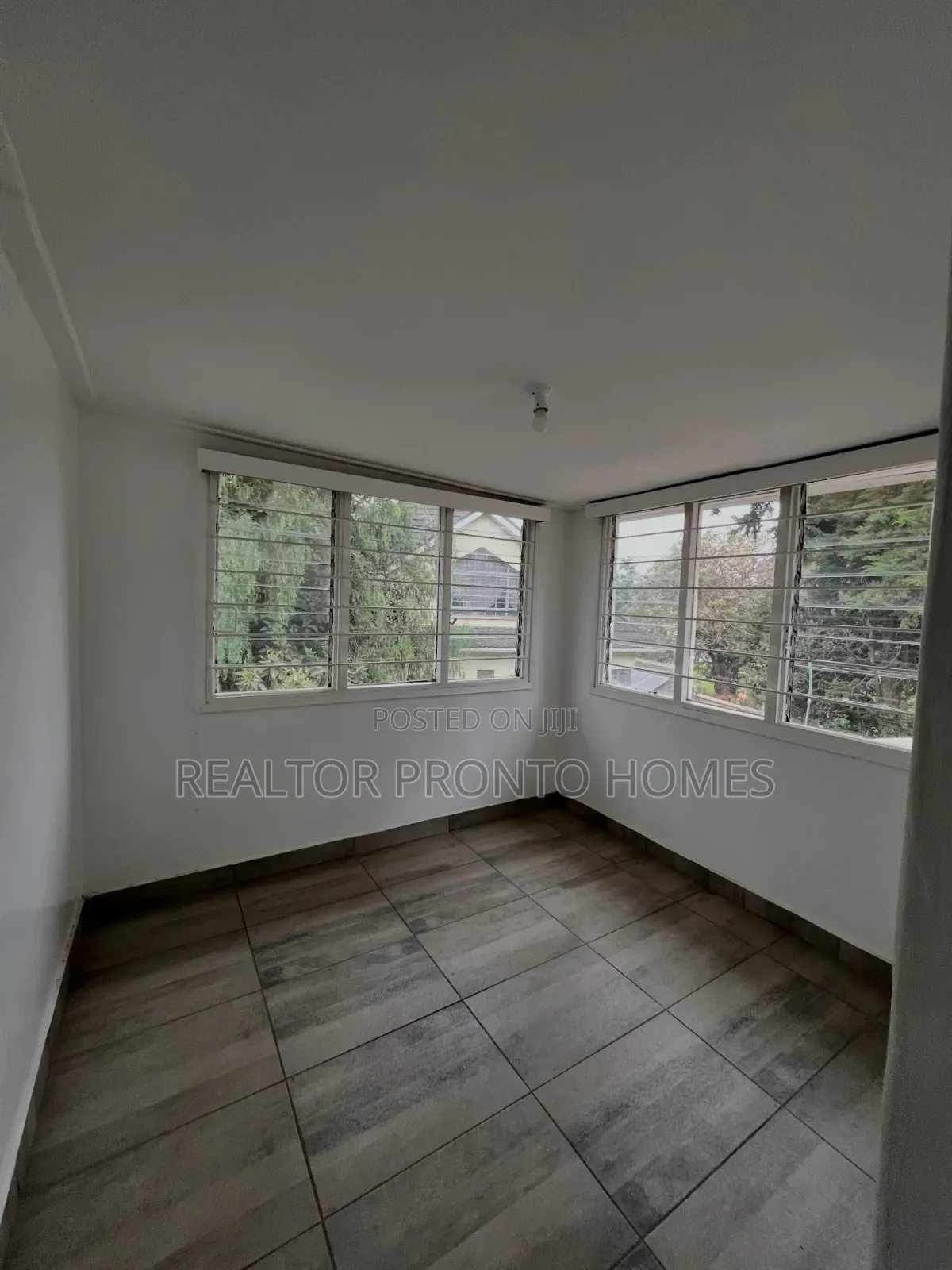 3bdrm Bungalow in Lavington, Muthangari for rent
