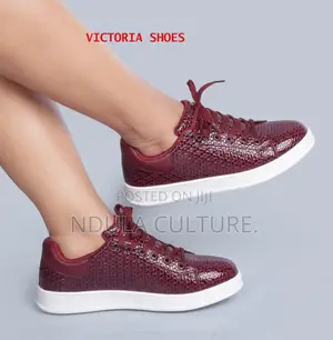 Leather Ladies Fashion Casual Snekaers