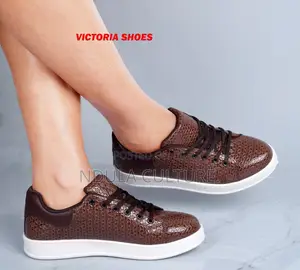Leather Ladies Fashion Casual Snekaers