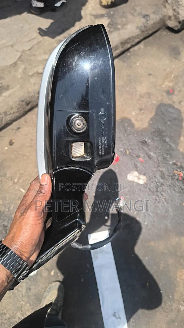 Toyota Harrier Sidemirrow