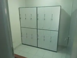 Steel Office Lockers With Secure Individual Compartments