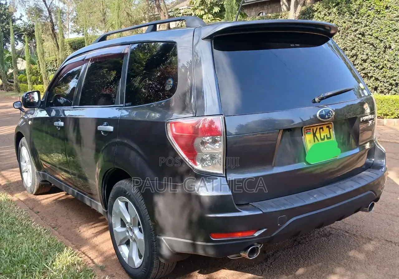 Subaru Forester 2010 Black