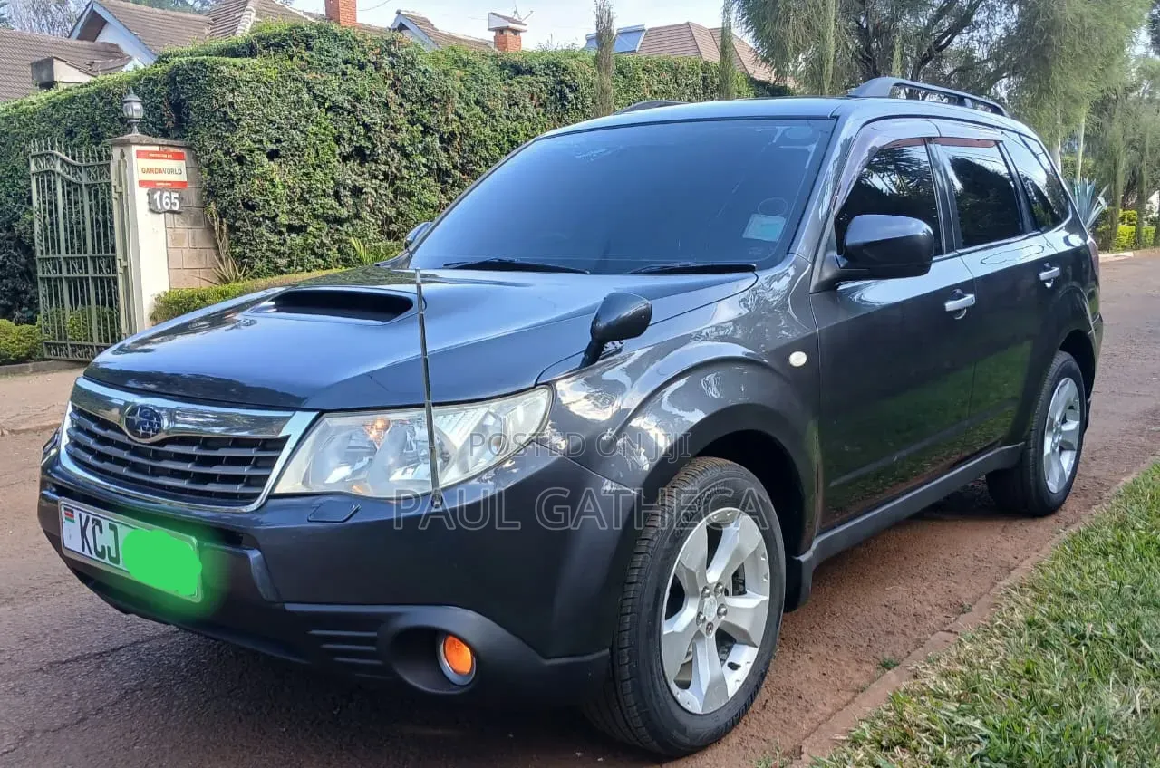 Subaru Forester 2010 Black