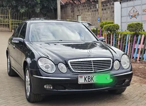 Mercedes-Benz E200 2005 Black