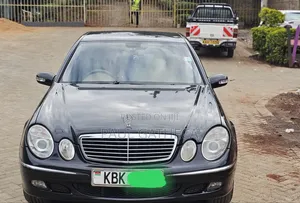 Mercedes-Benz E200 2005 Black
