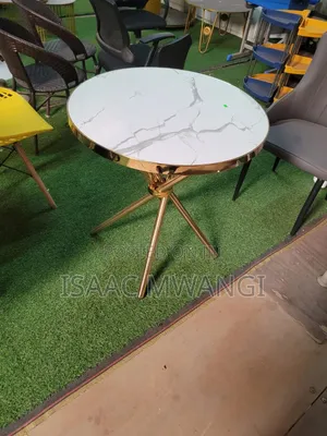 Elegant Round Dining/Café