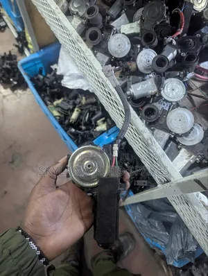 Toyota 100 Window Motor