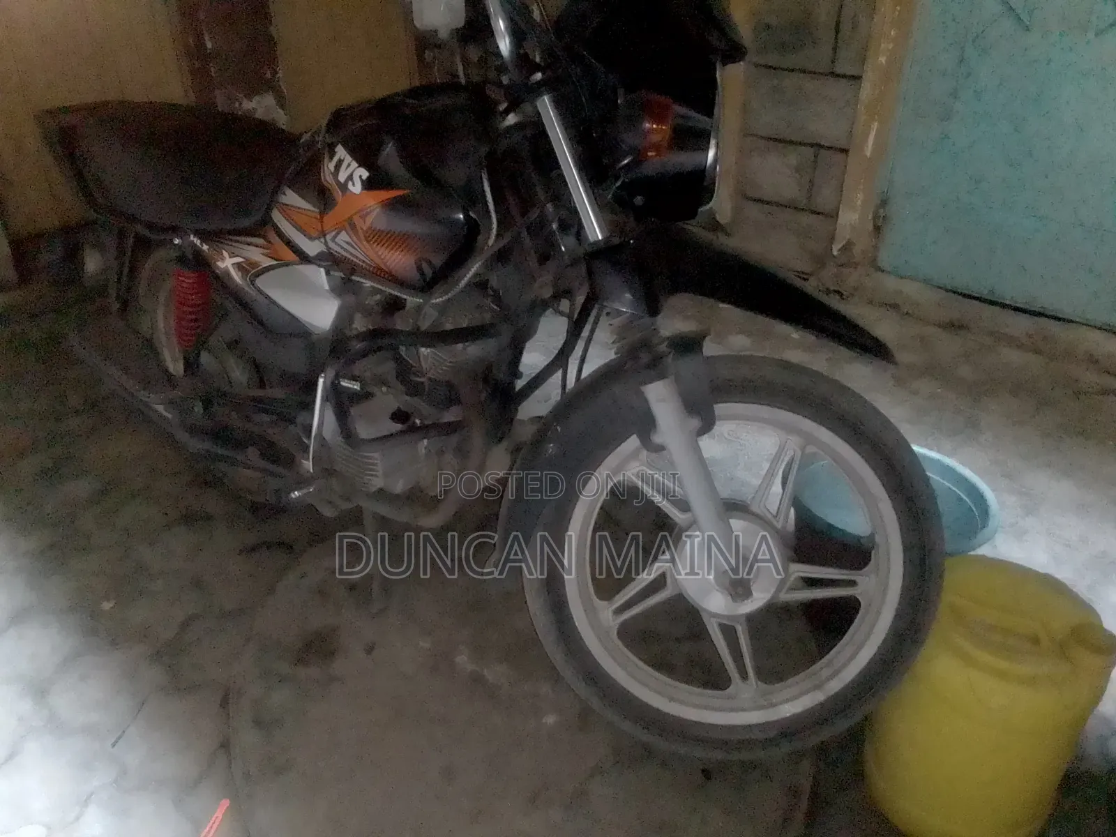 TVS HLX Plus ES 2021 Black