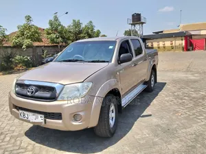 Toyota Hilux 2.5 D-4D Double Cab 2008 Brown