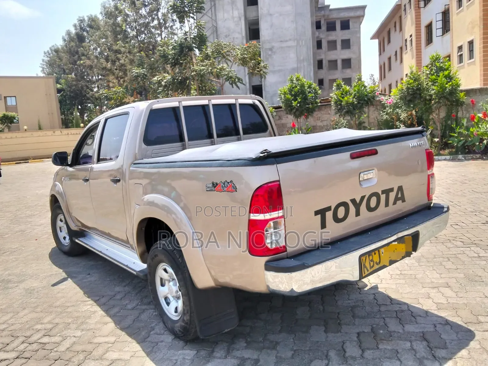 Toyota Hilux 2.5 D-4D Double Cab 2008 Brown