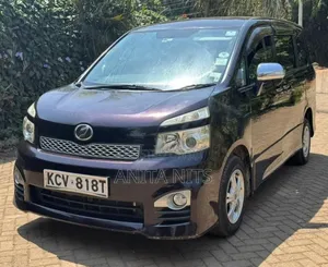 Toyota Voxy V 2WD 7-Seater 2013 Brown