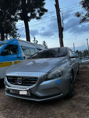 Volvo XC40 2017 Silver