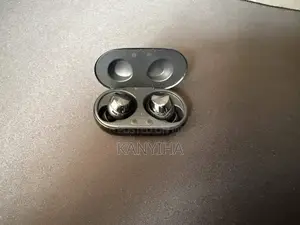 Samsung Galaxy Buds Plus (2020)