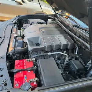 Toyota Land Cruiser 4.6 V8 ZX 2017 Gray