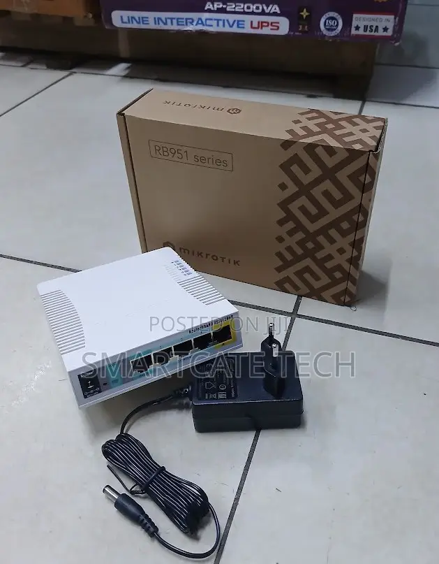 MikroTik RB951Ui High Power 2.4GHz Wi-Fi Router With Ethernet Ports.