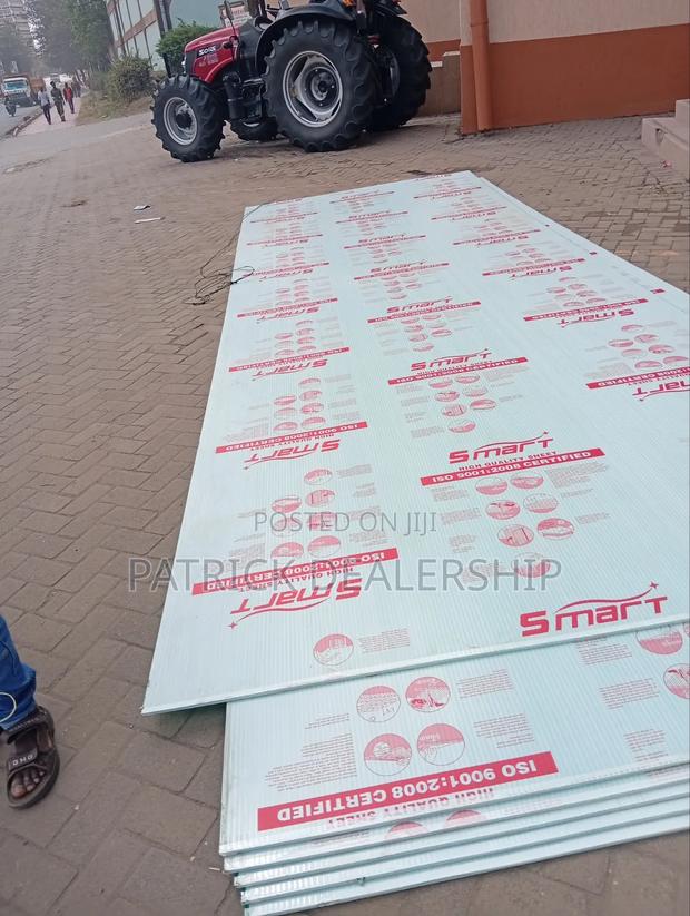Twinwall Polycarbonate Sheets - thumbnail 2