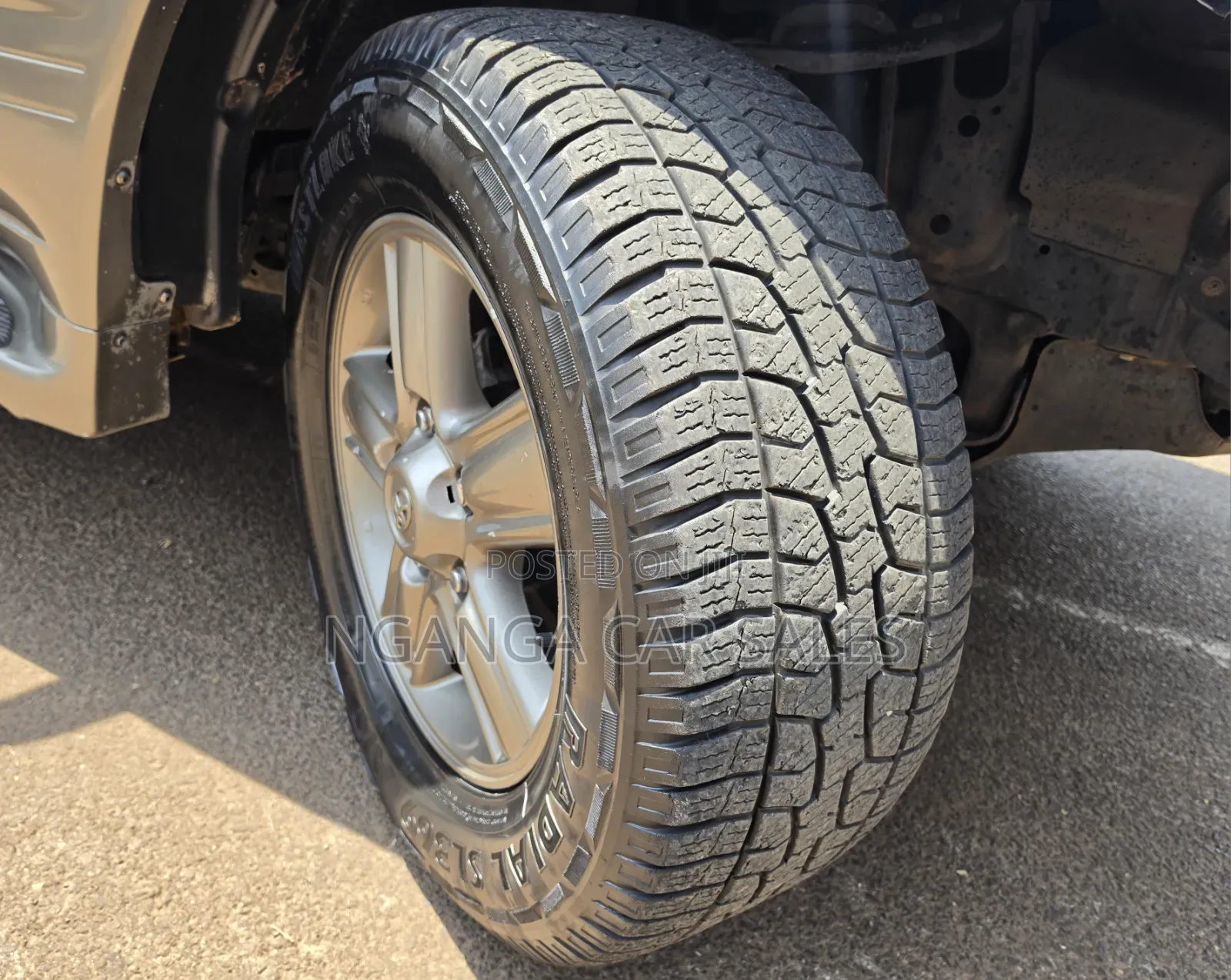 Toyota Land Cruiser 2005 Black