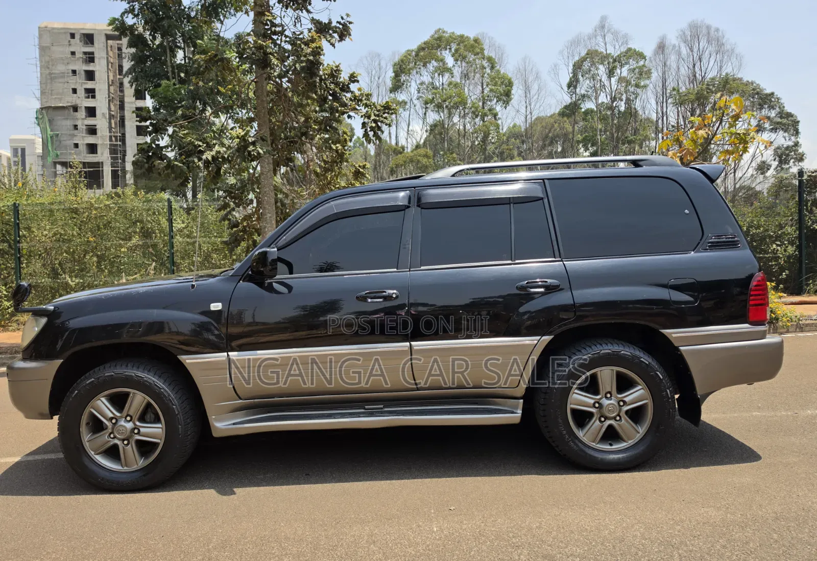 Toyota Land Cruiser 2005 Black