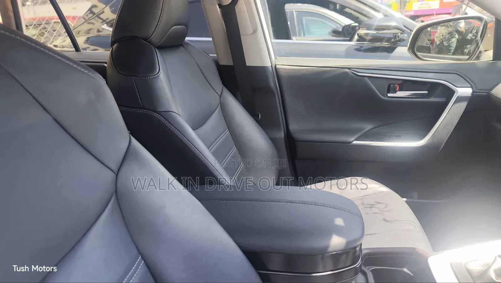 Toyota RAV4 2019 Pearl