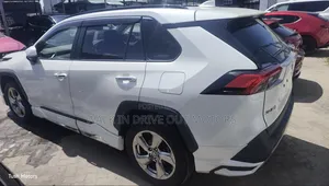 Toyota RAV4 2019 Pearl